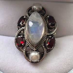 Estate Elegant Silver , pearl and Gemstone Ring
Size 7 -71/2